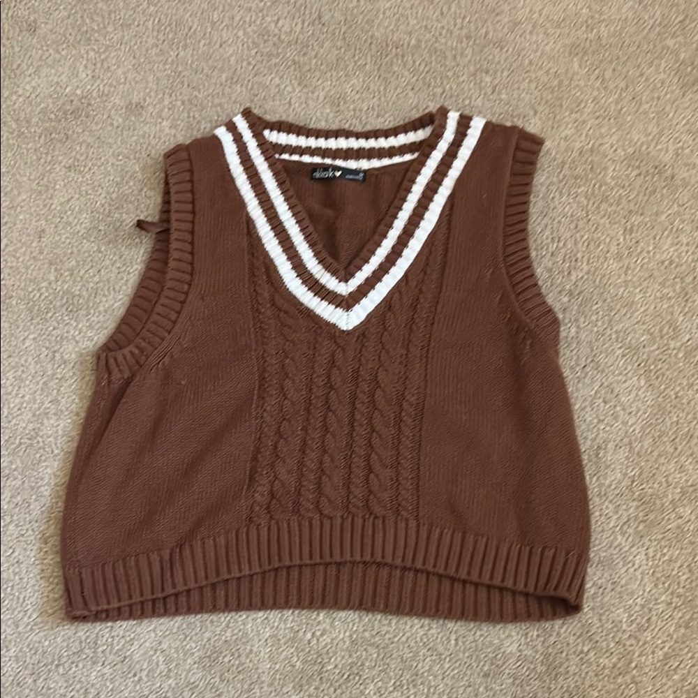 Brown V-Neck Cable Knit Sweater